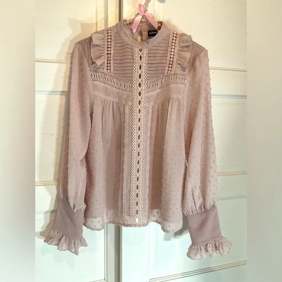 Chic blush blouse - Picture 1 of 7
